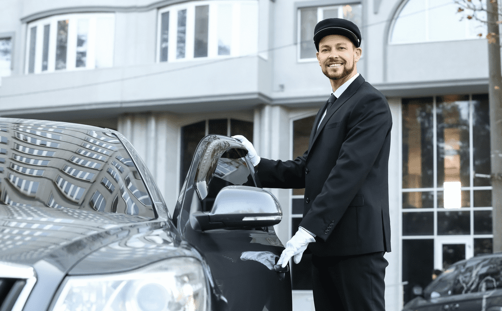 5 Things to Consider When Hiring a Private Chauffeur in 2023