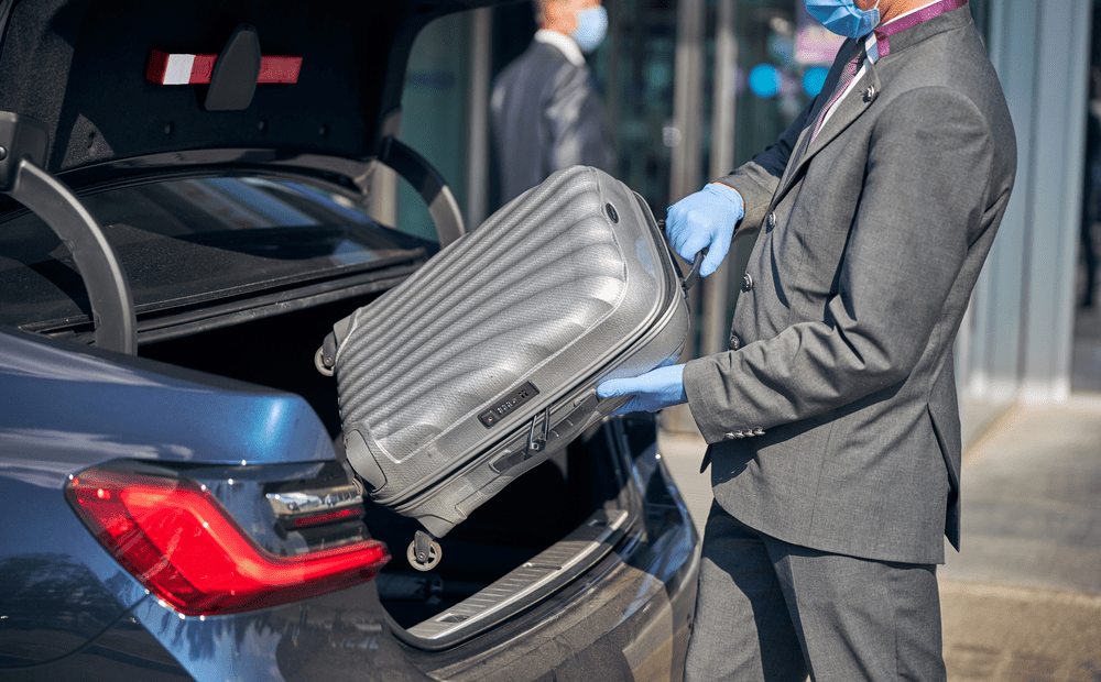 How Engaging a Private Chauffeur Will Make Your Vacation Travelling a Breeze