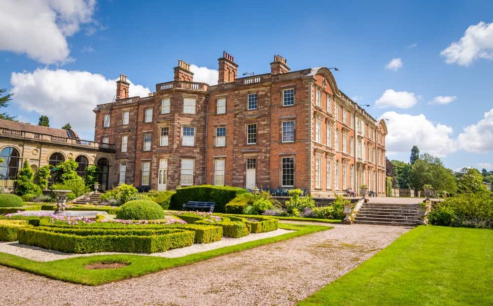 6 Family-Friendly Summer Adventures: Create Long-Lasting Memories with Azure Private Hire